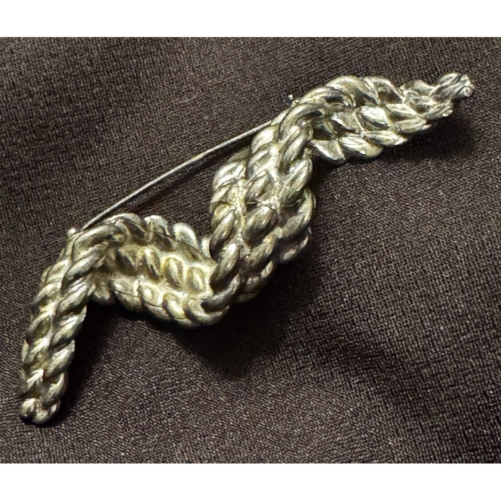 Anne Klein Vintage Silver Tone Twisted Rope Curved Brooch Signed AK Nautical Pin